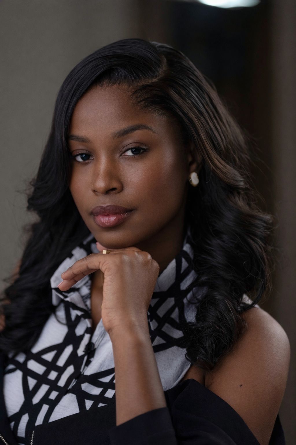 Noir Bodywave Glueless Wig - 13x4 Frontal (26")